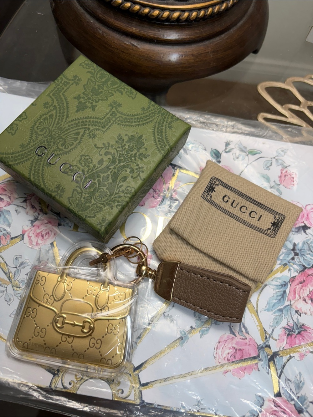 Gucci - Picture 2 of 4
